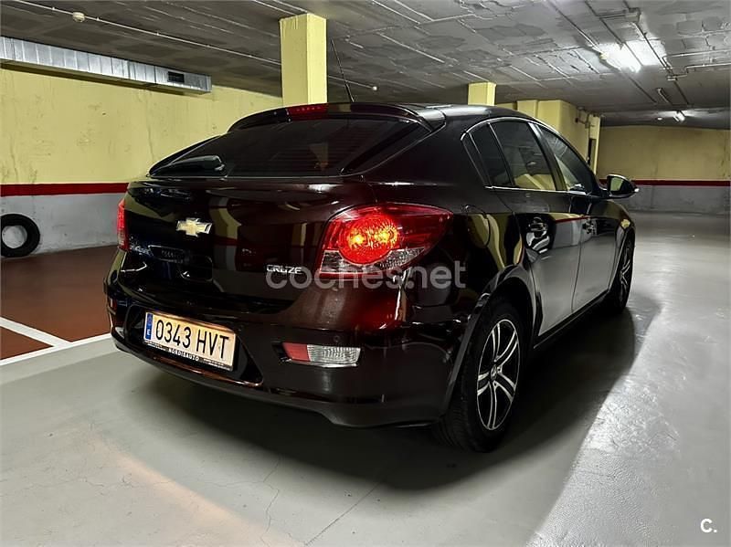 Usado Chevrolet Cruze LT 130 CV (95 kW) 2014 Marrón Berlina