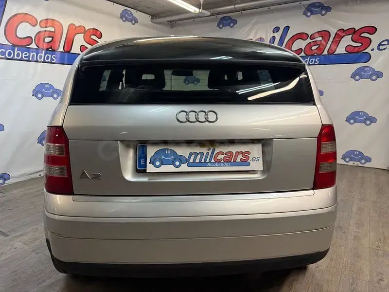 Usado Audi A2 75 CV (55 kW) 2002 Gris / plata Utilitario