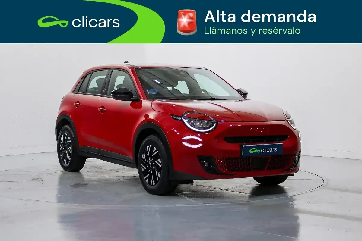 Usado Fiat 600E Red 114 kW (156 CV) 2024 Rojo SUV