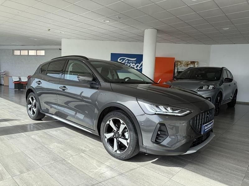 Gris Usado 2024 Ford Focus Active Berlina | 20.995 € (Precio justo) - Imagen 1/4