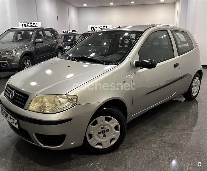 Gris / plata Usado 2004 Fiat Punto Active Berlina | 1200 € (Precio justo) - Imagen 1/4