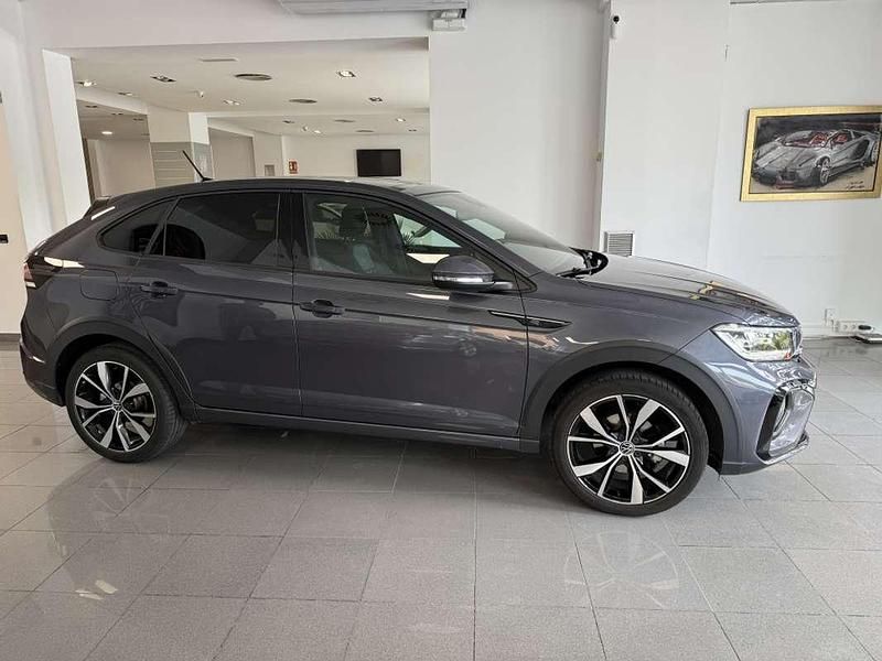 Usado VW Taigo R-line 110 CV (80 kW) 2023 Gris SUV