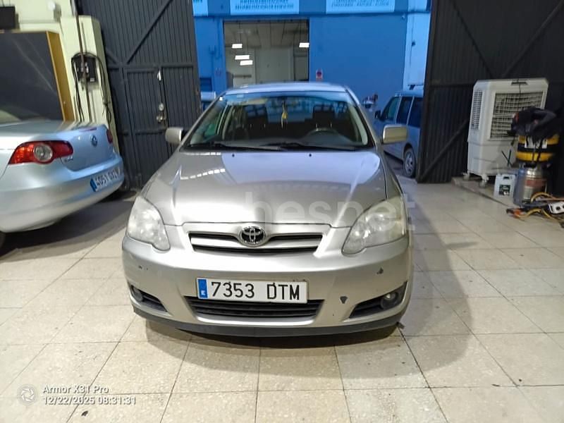 Usado Toyota Corolla Sol 116 CV (85 kW) 2005 Gris / plata Berlina