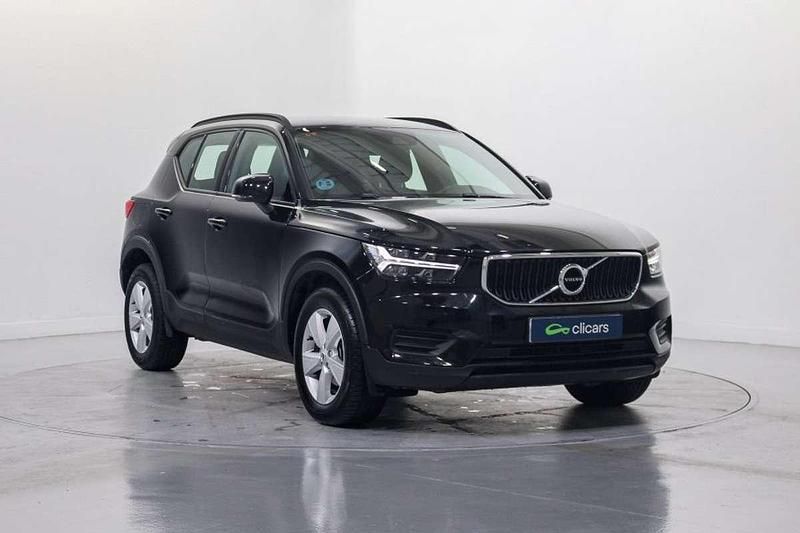 Usado Volvo XC40 Momentum 129 CV (94 kW) 2021 Negro SUV