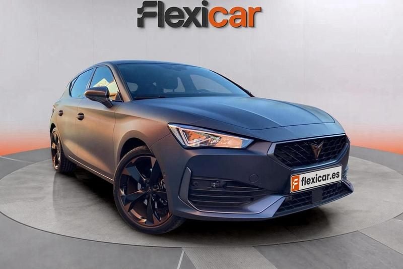 Gris Usado 2023 Cupra Leon Familiar | 23.990 € (Precio justo) - Imagen 1/4