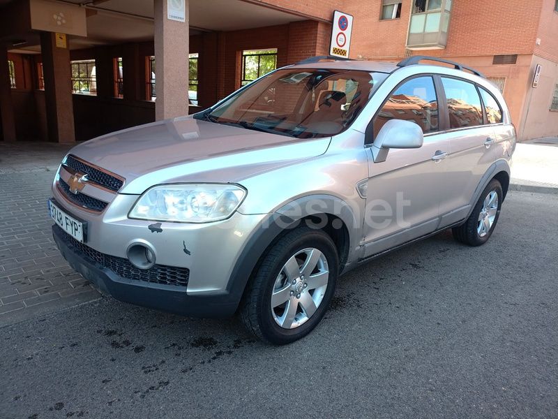 Gris / plata Usado 2008 Chevrolet Captiva SUV | 4200 € (Buen precio) - Imagen 1/4