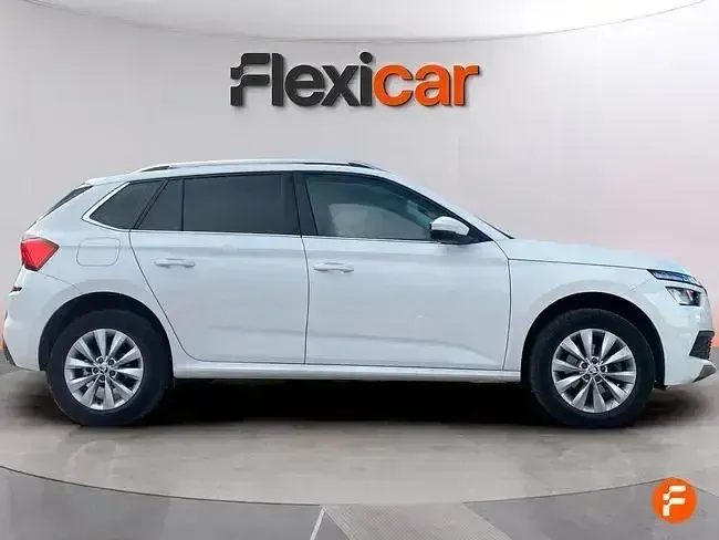 Usado Skoda Kamiq Ambition 115 HP (84 kW) 2021 Branco SUV