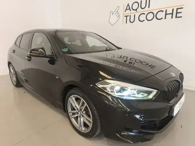Usado BMW 118 Comfort Edition 136 CV (100 kW) 2020 Negro Utilitario