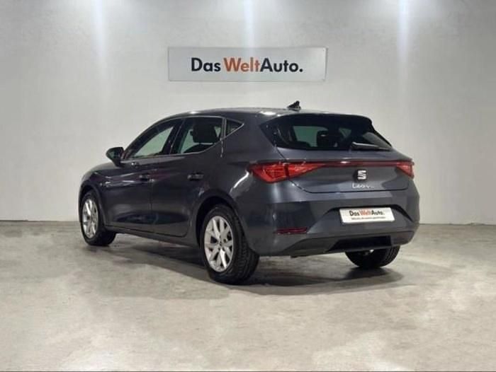 Gris Usado 2025 Seat Leon Style | 19.900 € (Super precio) - Imagen 1/4