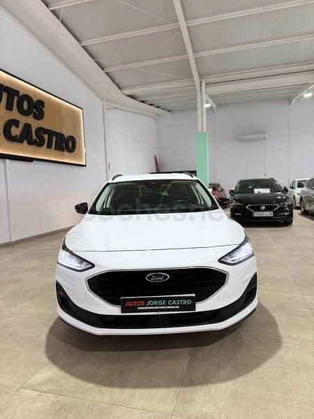 Usado Ford Focus Trend 120 CV (88 kW) 2023 Blanco Familiar