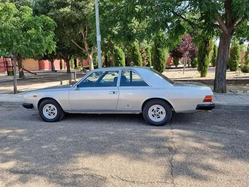 Usado Fiat 130 200 CV (147 kW) 1970 Gris Coupe