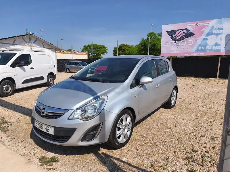 Usado Opel Corsa Selective 85 CV (62 kW) 2012 Gris / plata Utilitario