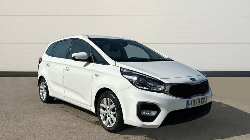 Blanco Usado 2018 Kia Carens Monovolumen | 17.000 € (Un poco caro) - Imagen 1/4
