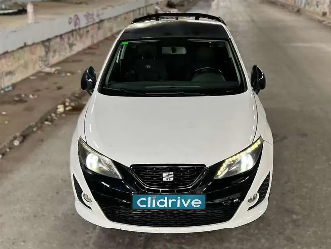 Usado Seat Ibiza FR 143 CV (105 kW) 2010 Blanco Utilitario