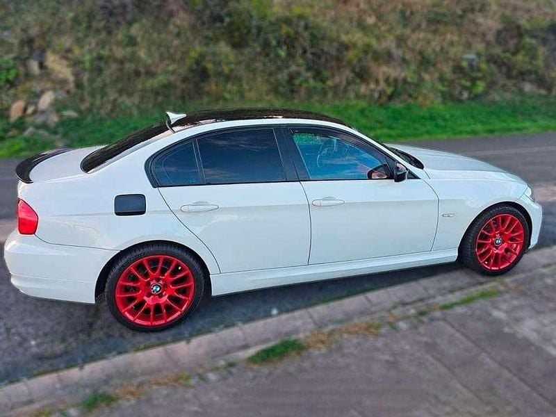 Usado BMW 318 143 CV (105 kW) 2010 Blanco Berlina