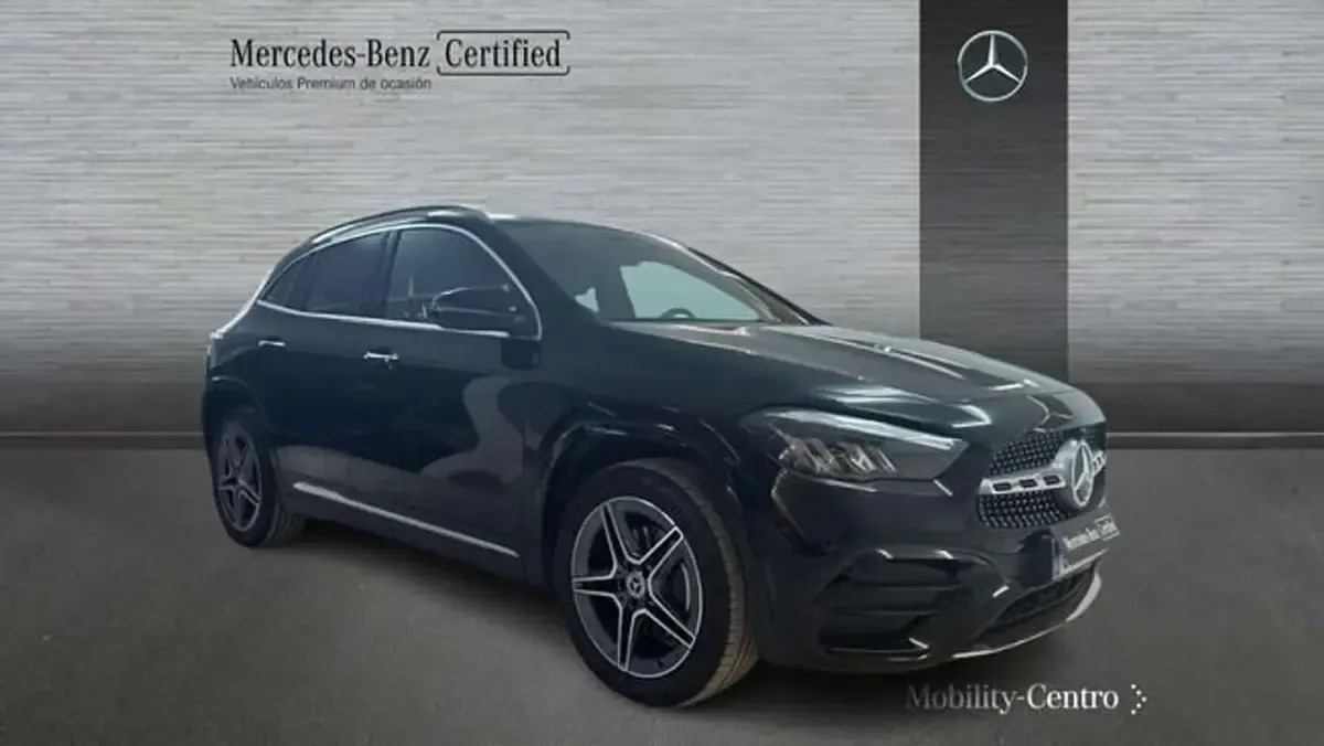 Usado Mercedes GLA250 165 CV (121 kW) 2025 Negro SUV
