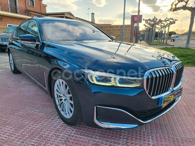 Azul Usado 2020 BMW 740 Berlina | 38.999 € - Imagen 1/4