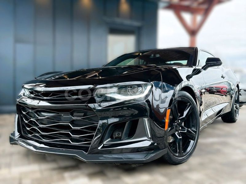 Negro Usado 2018 Chevrolet Camaro Coupe | 37.340 € - Imagen 1/4