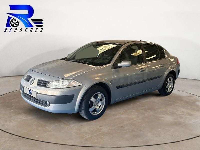 Usado Renault Mégane II Authentique 105 CV (77 kW) 2003 Gris / plata Berlina