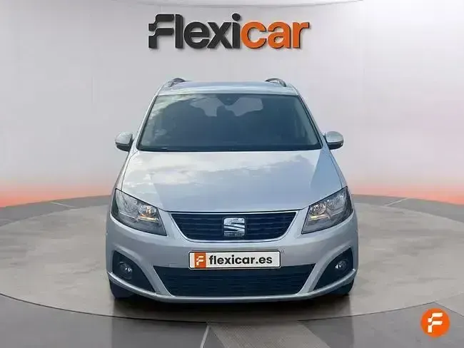 Usado Seat Alhambra Style 150 CV (110 kW) 2022 Gris Monovolumen
