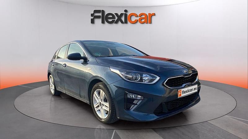 Usado Kia Ceed 140 CV (102 kW) 2020 Azul Utilitario