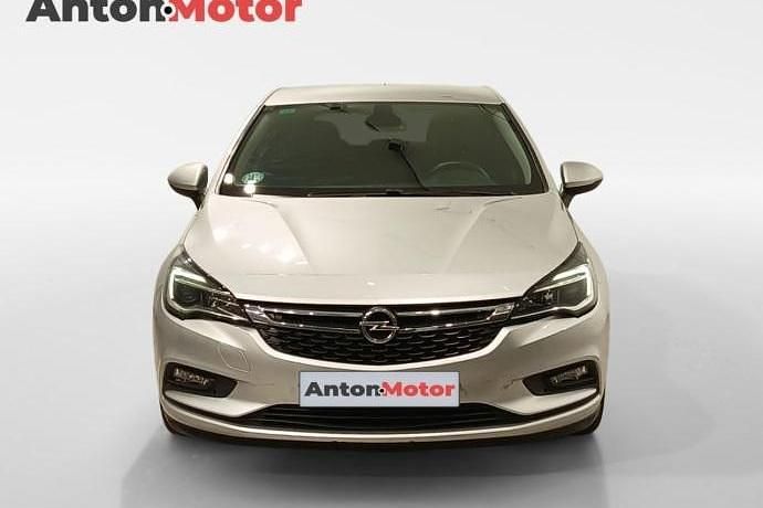 Usado Opel Astra Dynamic 125 CV (91 kW) 2018