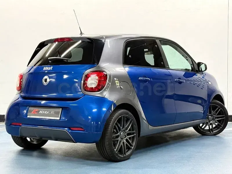 Usado Smart ForFour Proxy 90 CV (66 kW) 2017 Azul Utilitario