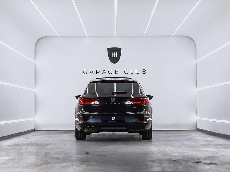 Usado Seat Leon ST FR 184 CV (135 kW) 2017 Marrón Familiar