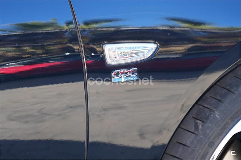 Usado Opel Insignia Excellence 170 CV (125 kW) 2020 Azul Familiar