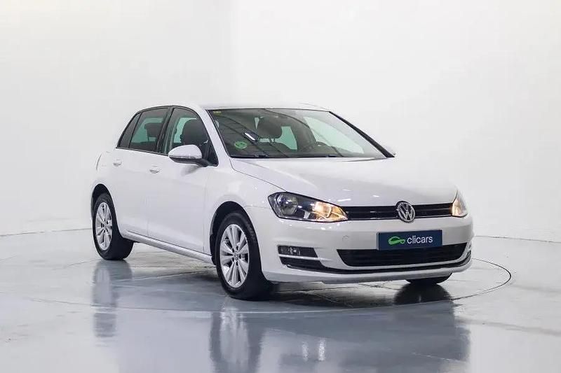 Usado VW Golf VII Edition 110 HP (80 kW) 2015 Branco Sedan