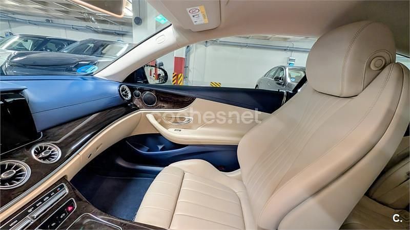 Usado Mercedes E350 299 CV (219 kW) 2020 Azul Coupe