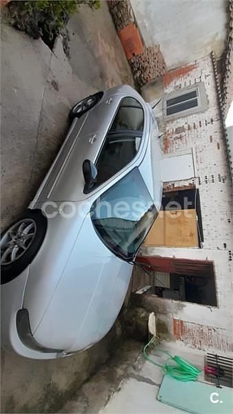 Gris / plata Usado 2003 Seat Leon Sport Berlina | 3100 € (Buen precio) - Imagen 1/4