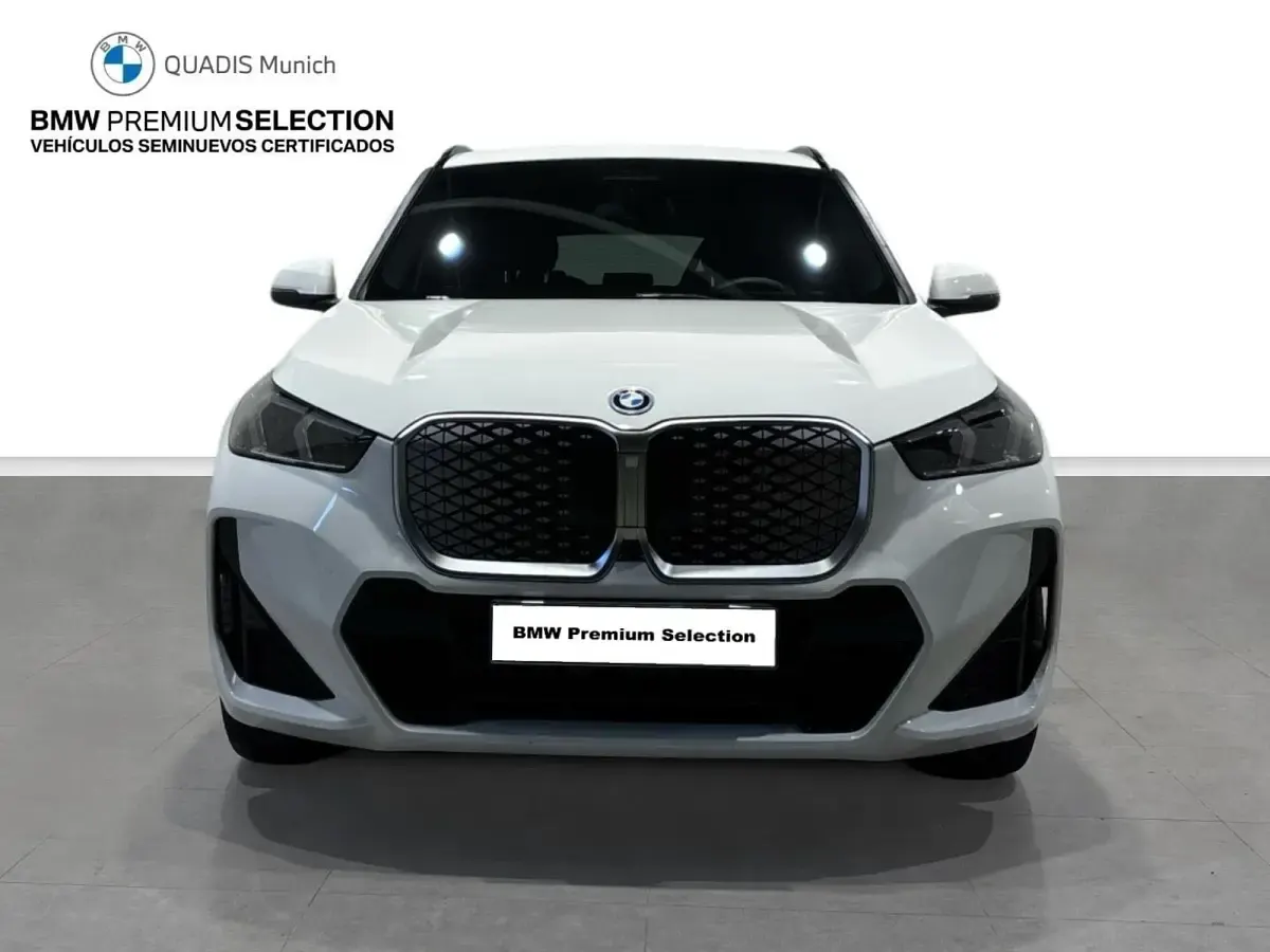 Usado BMW iX1 Comfort Edition 150 kW (204 CV) 2025 Blanco SUV
