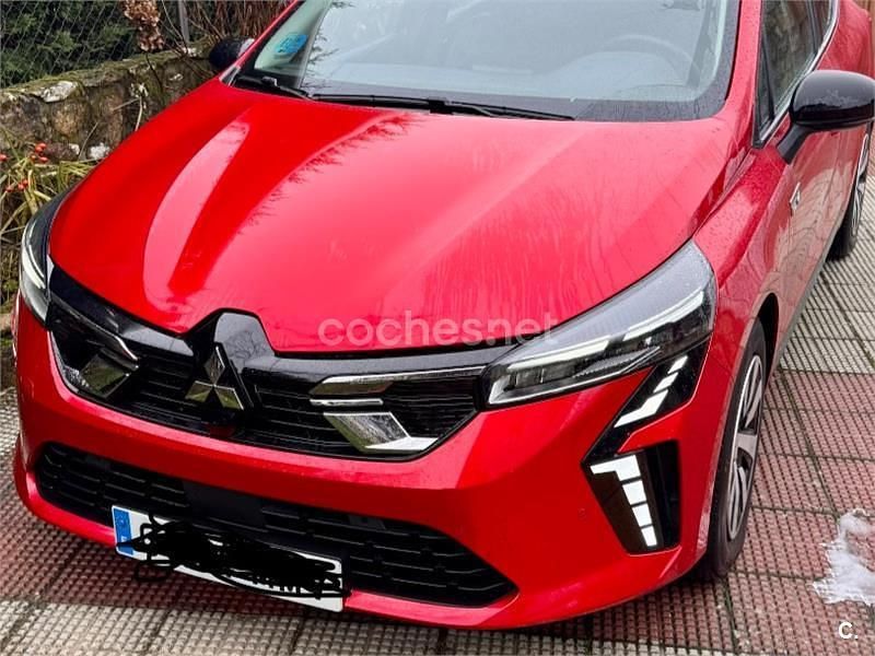 Rojo Usado 2024 Mitsubishi Colt Berlina | 19.200 € (Precio justo) - Imagen 1/4