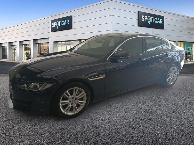 Usado Jaguar XE Pure 180 CV (132 kW) 2017 Azul Berlina