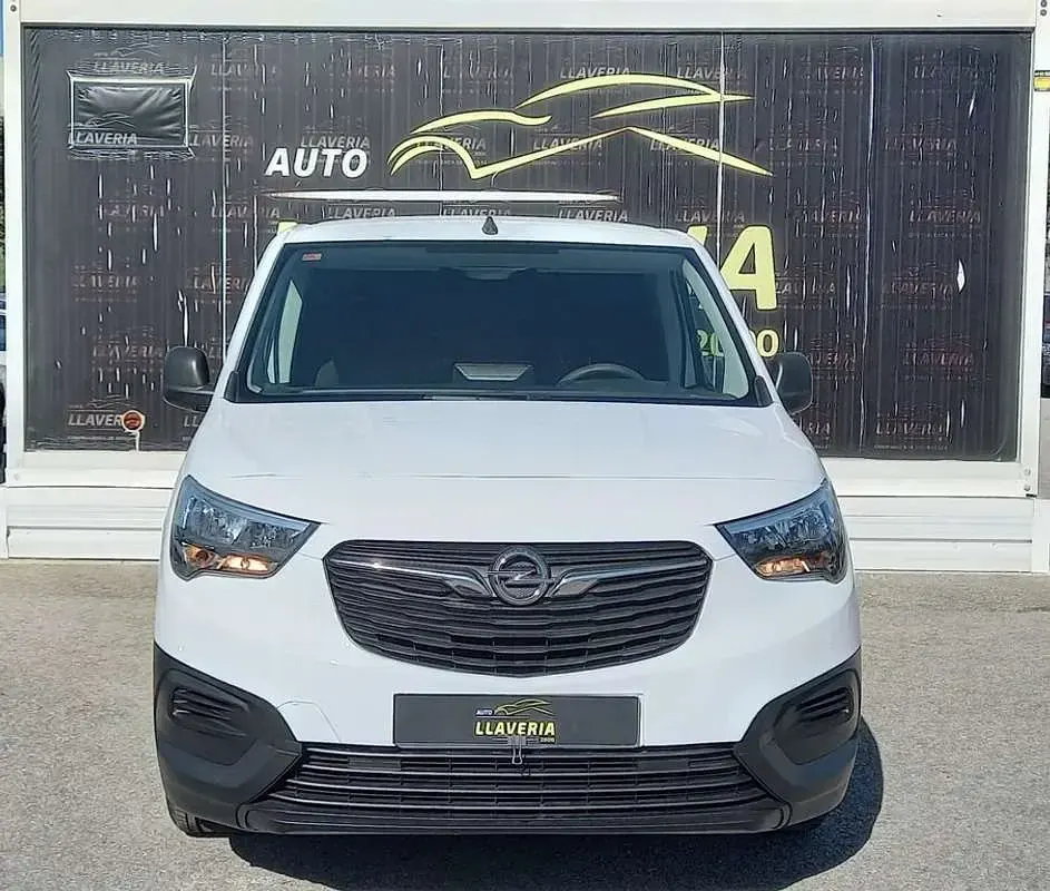 Usado Opel Combo S 102 CV (75 kW) 2023 Blanco Monovolumen