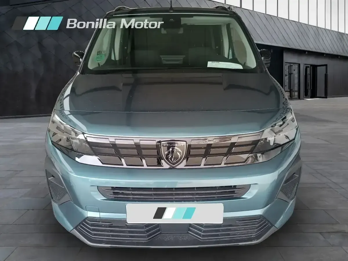 Usado Peugeot Rifter Allure 100 CV (73 kW) 2024 Azul Monovolumen