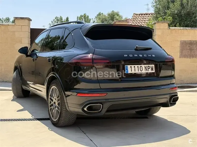 Usado Porsche Cayenne Diesel Platinum Edition 262 CV (192 kW) 2016 Negro SUV