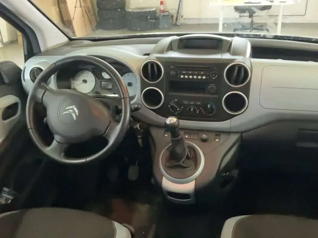 Usado Citroën Berlingo Seduction 91 CV (66 kW) 2015 Gris Monovolumen