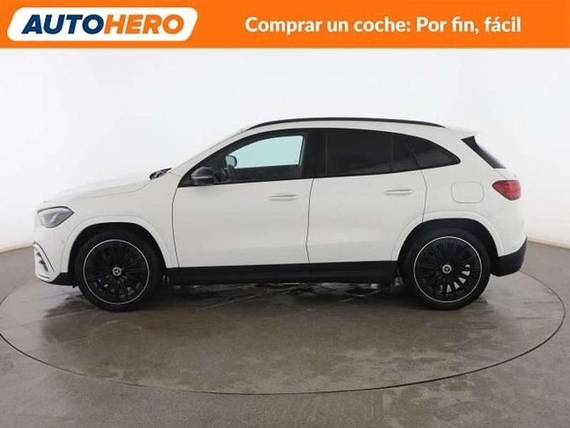 Usado Mercedes GLA200 AMG line 163 CV (119 kW) 2023 Blanco SUV