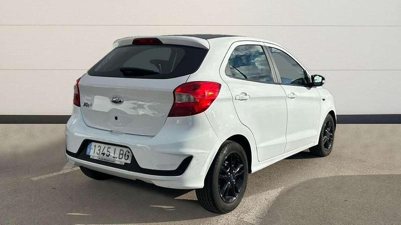 Usado Ford Ka Plus 86 CV (63 kW) 2019 Blanco Utilitario