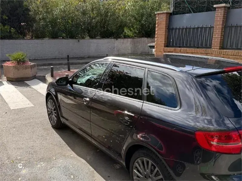 Usado Audi A3 Ambition 140 CV (102 kW) 2011 Gris / plata Utilitario