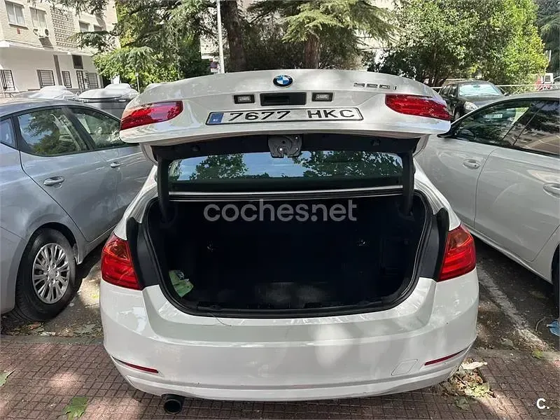 Usado BMW 320 Luxury Line 184 CV (135 kW) 2012 Blanco Berlina
