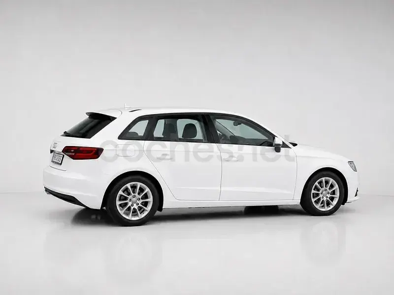 Usado Audi A3 150 CV (110 kW) 2017 Blanco Berlina
