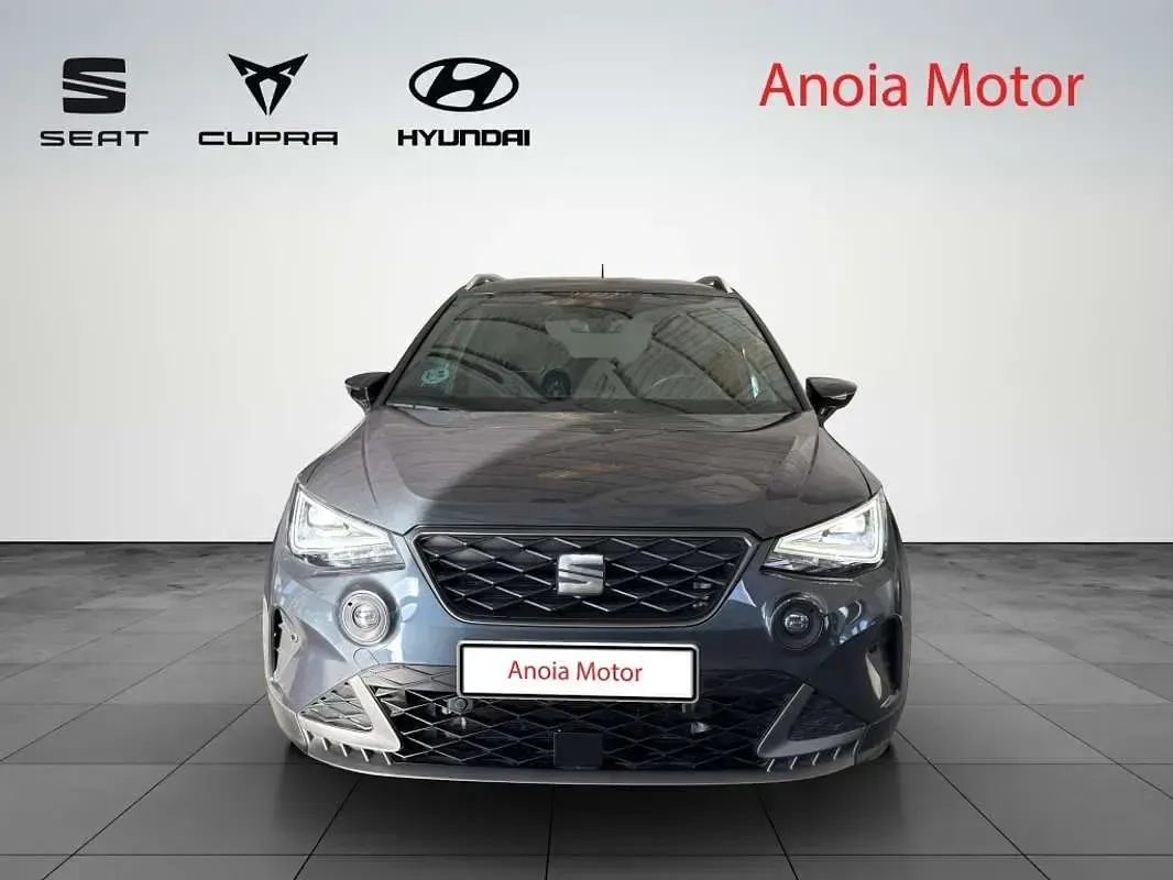 Usado Seat Arona FR 150 CV (110 kW) 2024 Gris SUV