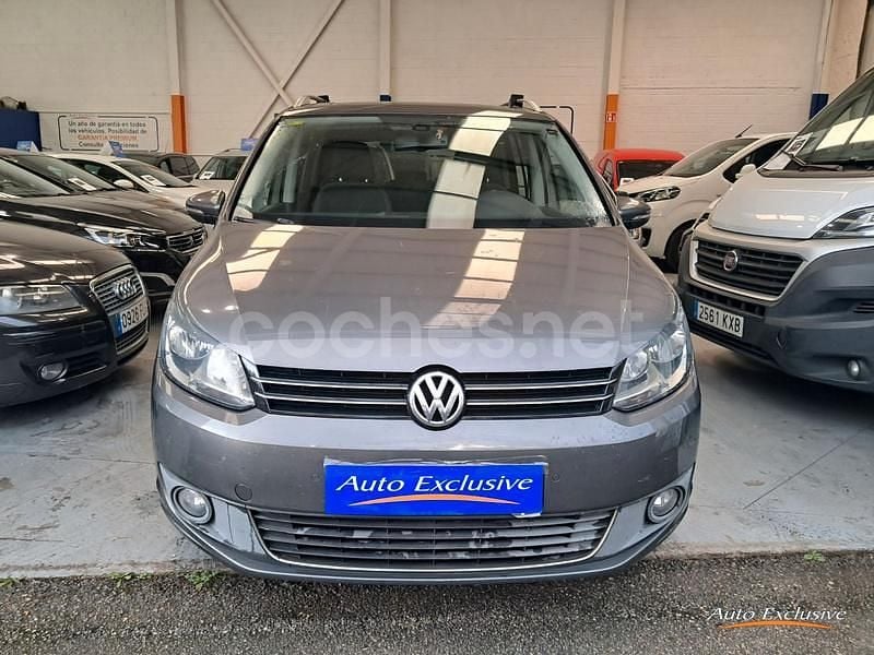 Usado VW Touran Advance 140 CV (102 kW) 2012 Gris / plata Monovolumen