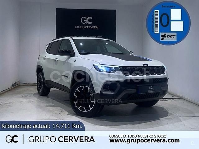 Blanco Usado 2024 Jeep Compass Trailhawk SUV | 32.990 € - Imagen 1/4