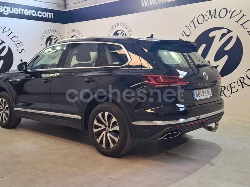 Usado VW Touareg 231 CV (169 kW) 2020 Negro SUV