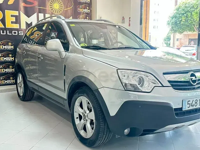 Usado Opel Antara Energy 150 CV (110 kW) 2009 Gris / plata SUV