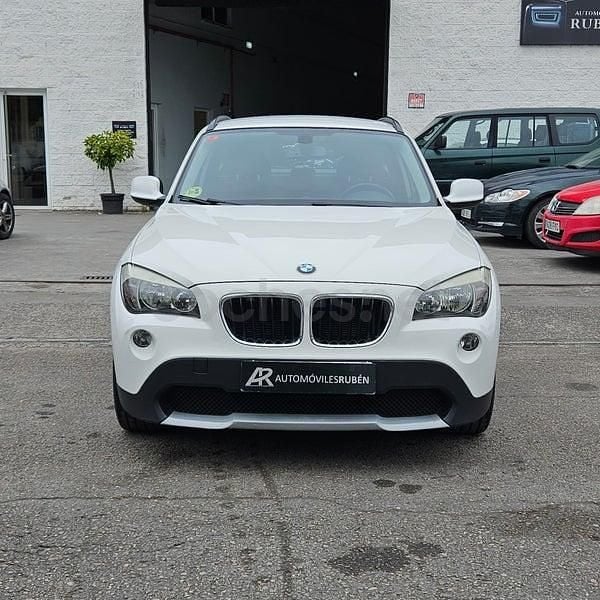Käytetty BMW X1 Comfort Edition 177 HP (130 kW) 2010 Valkoinen Katumaasturi